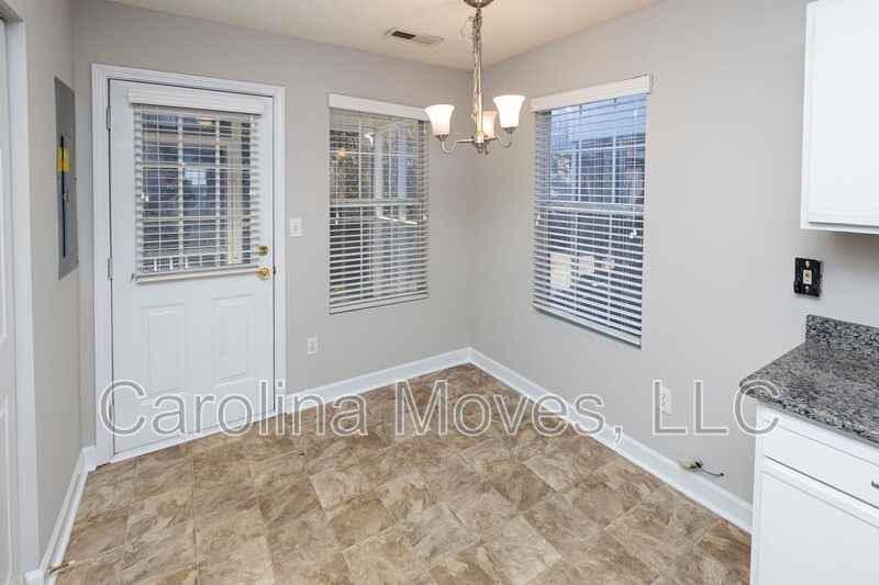 112 Brushy Hollow Ln - Photo 4 of 15