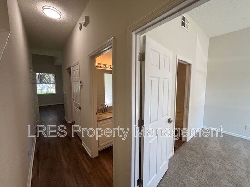 600 Northern Way #1406 - Photo 3 of 33