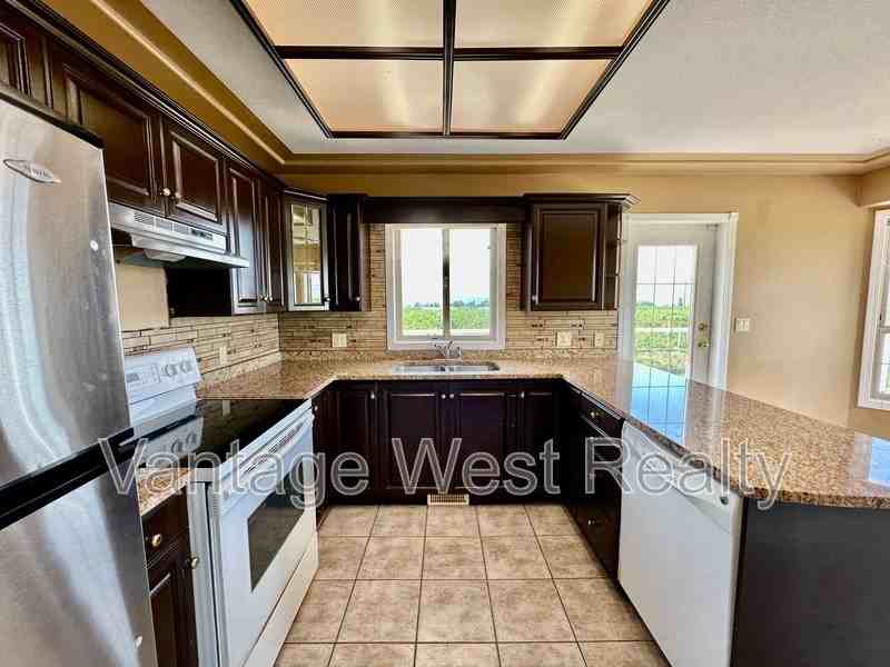 3329 East Kelowna Rd - Photo 2 of 45