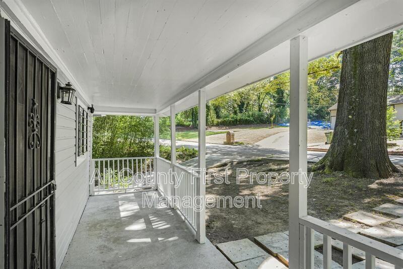2845 3rd Ave Sw #2845UNIT1 - Photo 4 of 25