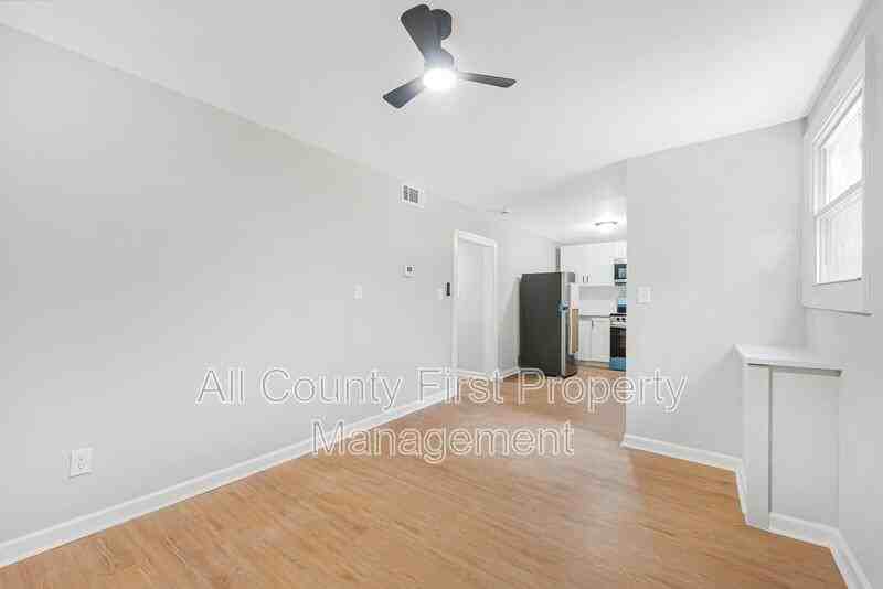 2845 3rd Avenue Southwest #2845UNIT2 - Photo 4 of 16