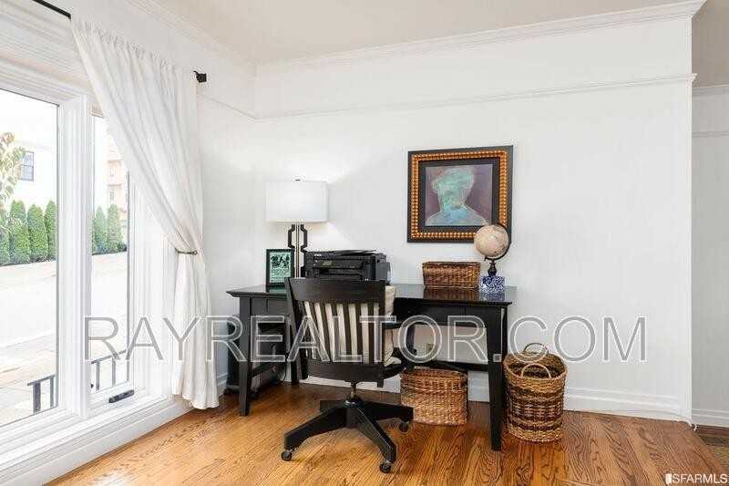 2386 Union St - Photo 3 of 21