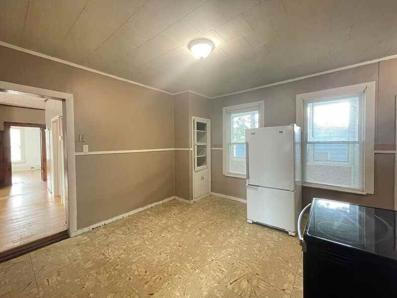 121 Cypress St #2 - Photo 3 of 23