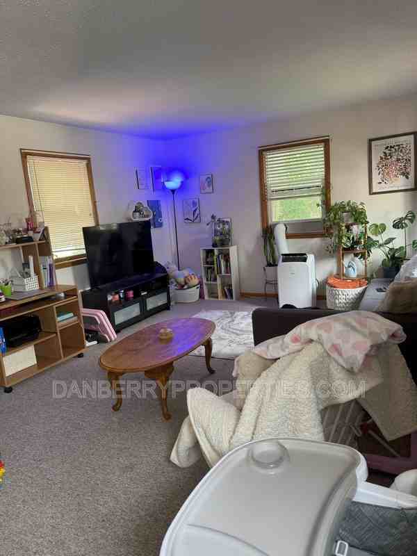 218 E Lima St - Photo 3 of 8