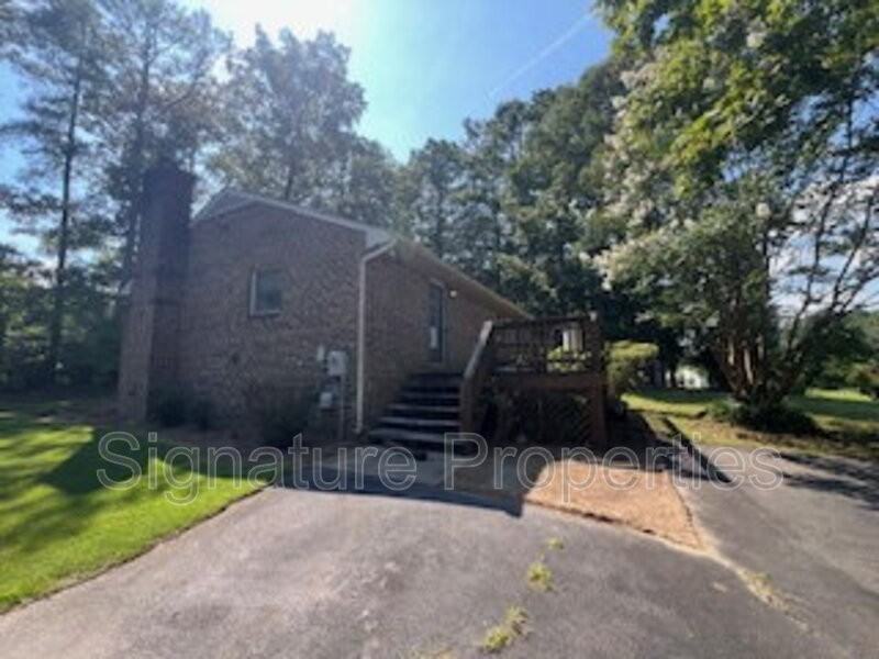 2910 Kinvan Rd - Photo 2 of 17