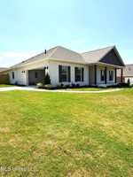 featured image of 111 Saratoga Springs Ave