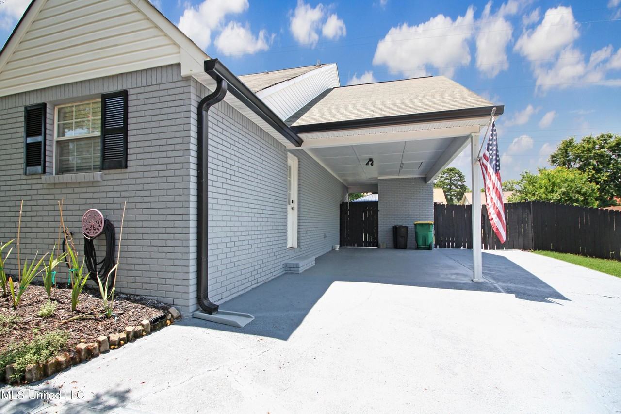 119 Keltingham Ct - Photo 3 of 19