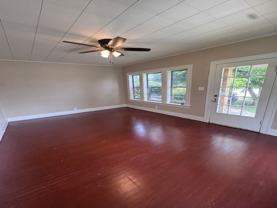 2516 Laurel St - Photo 1 of 1