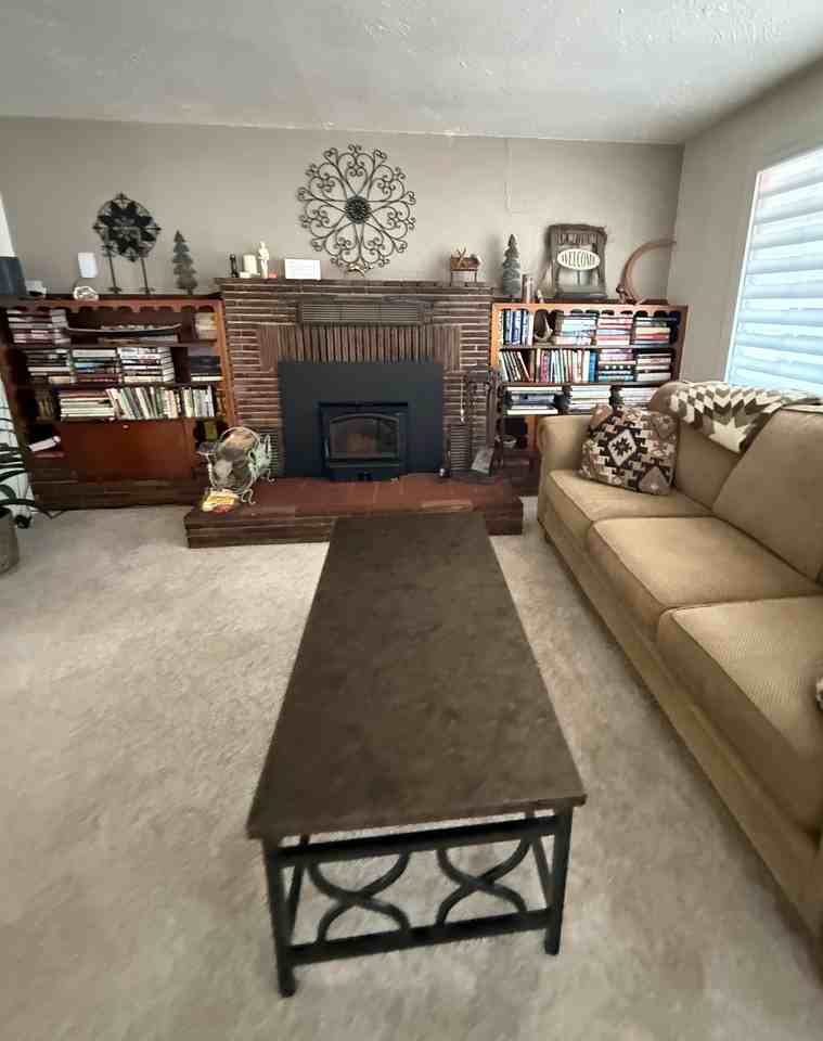 112 Sheldon Ave - Photo 2 of 11