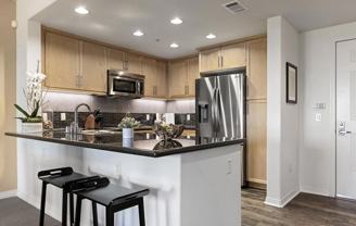 931 E Walnut St #202UV - Photo 1 of 1