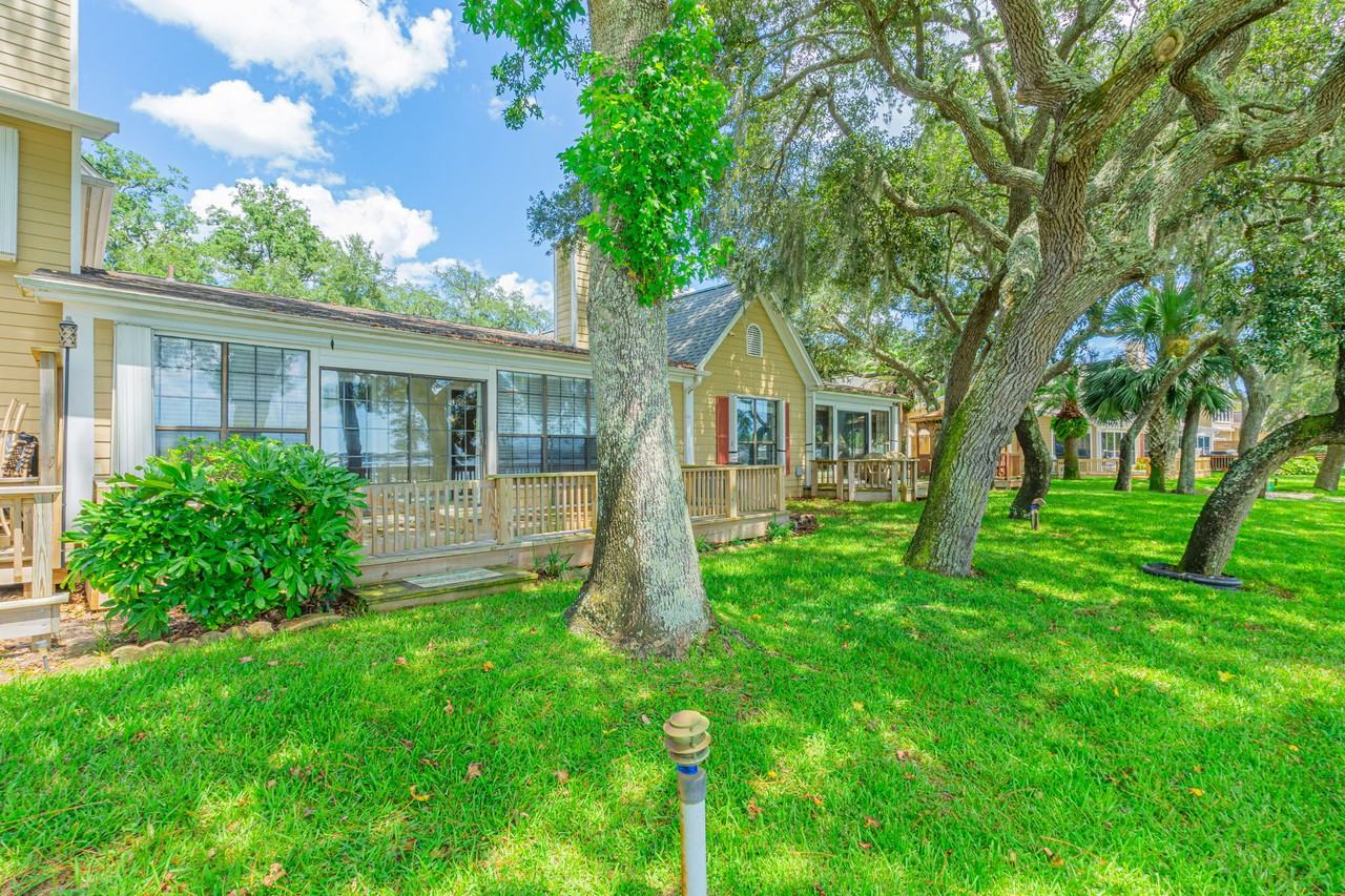 287 Shalimar Dr - Photo 2 of 23