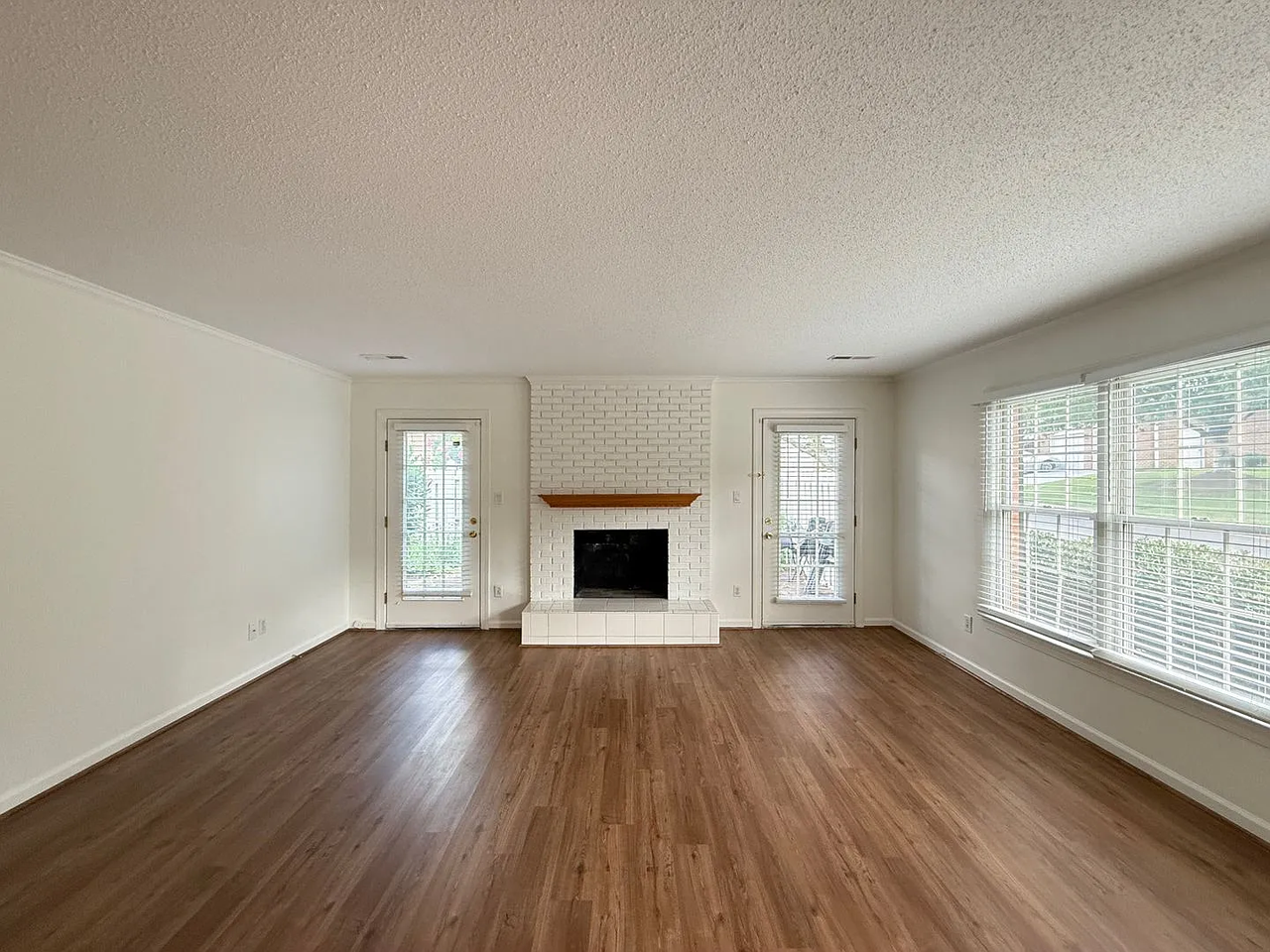 970 Lytchfield Pl - Photo 3 of 15