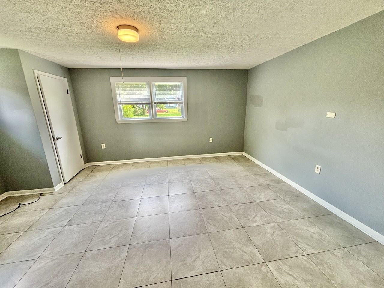 4005 Woodruff Ave - Photo 7 of 12