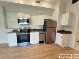 204 Hanover St #4 - Photo 1 of 1