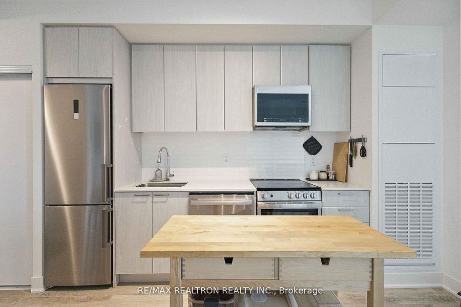 185 Deerfield Road - Photo 3 of 20