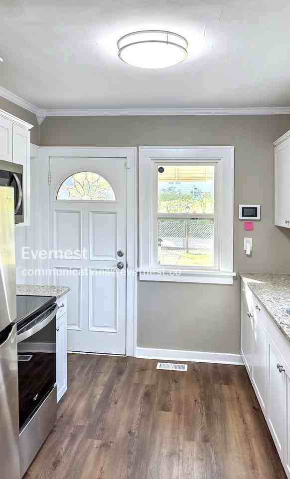 118 Brentwood Dr - Photo 3 of 39