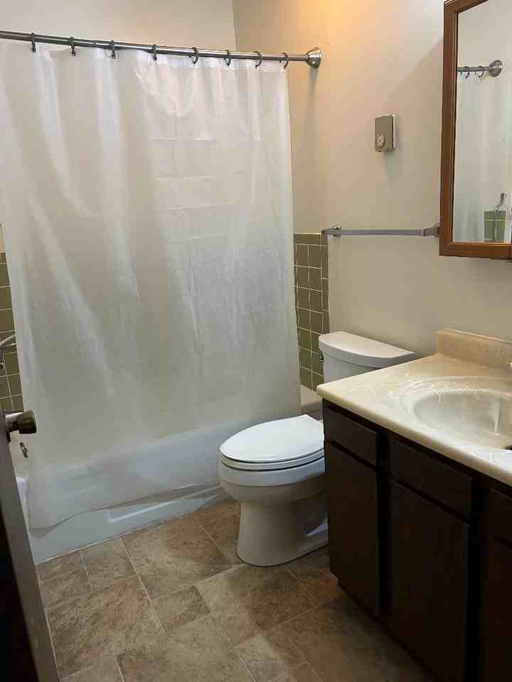 302 Fairgrounds Rd - Photo 2 of 6