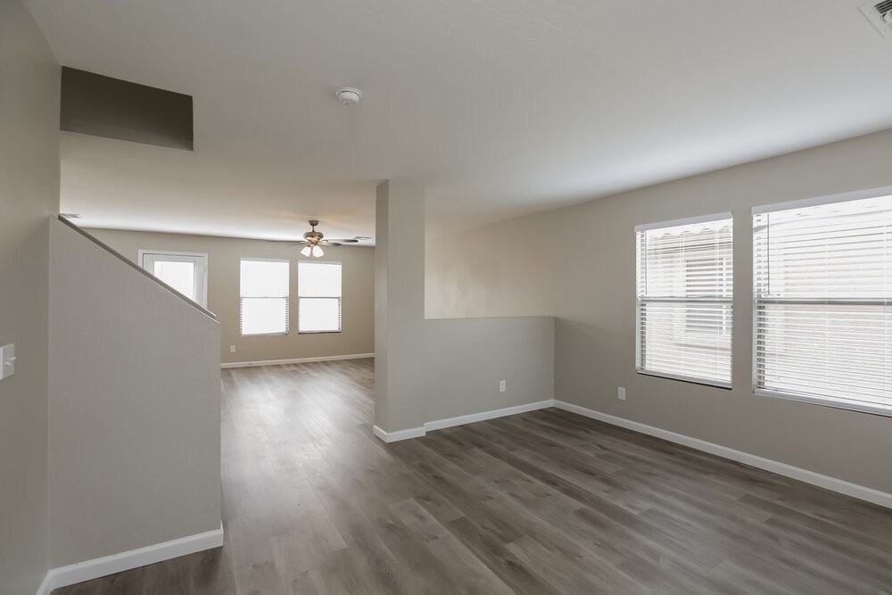 3117 W Fremont Rd - Photo 7 of 17