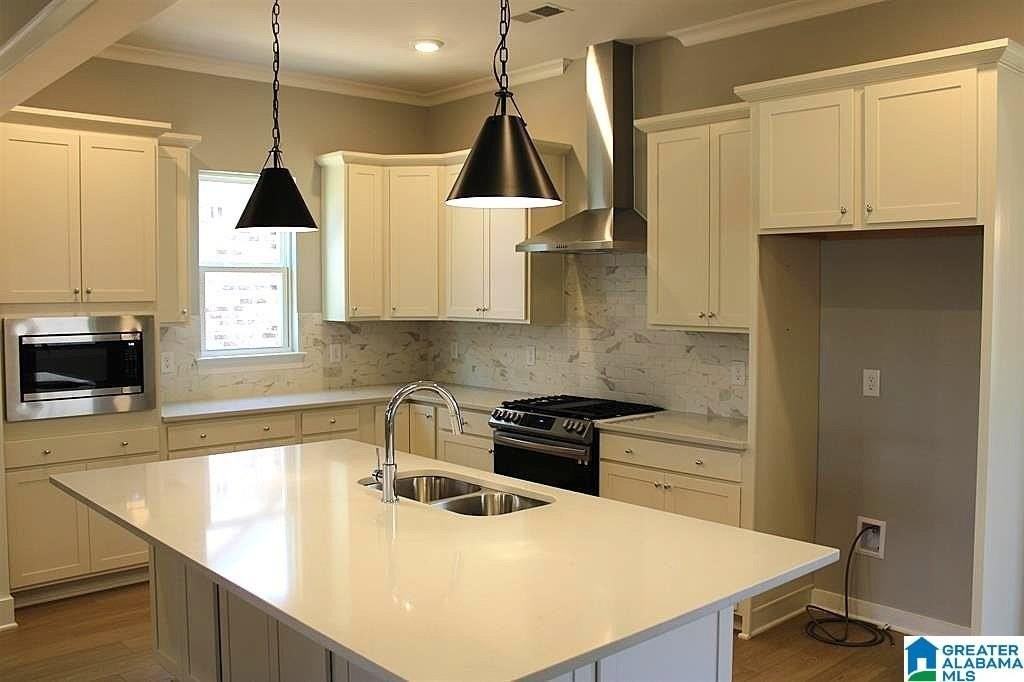 1243 Elizabeth Ter - Photo 3 of 26