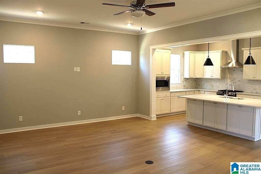 1243 Elizabeth Ter - Photo 5 of 26