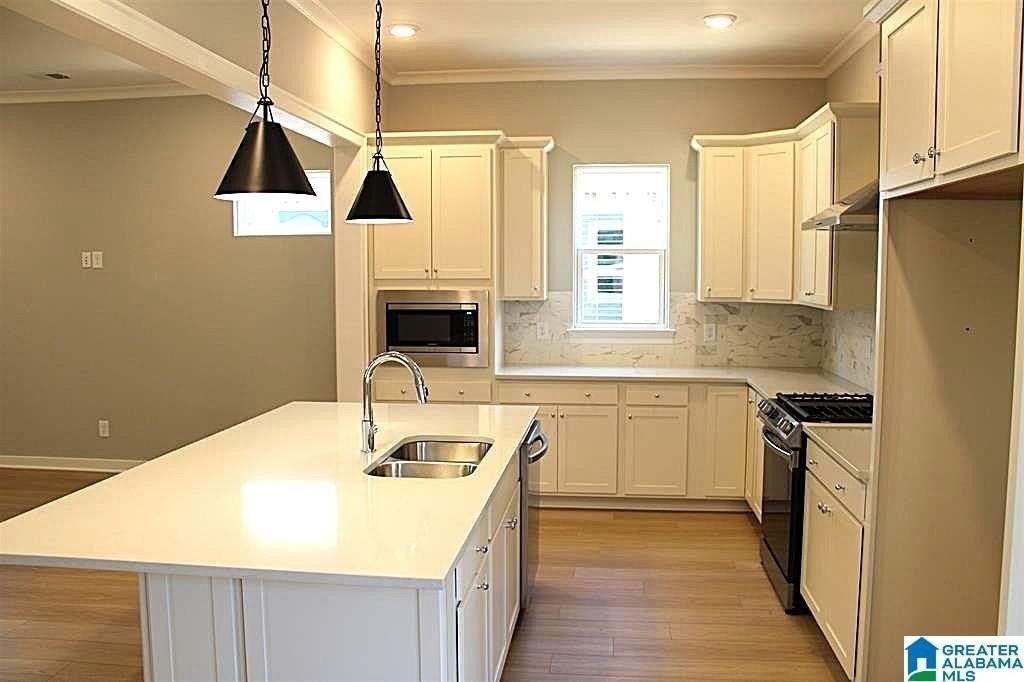 1243 Elizabeth Ter - Photo 7 of 26