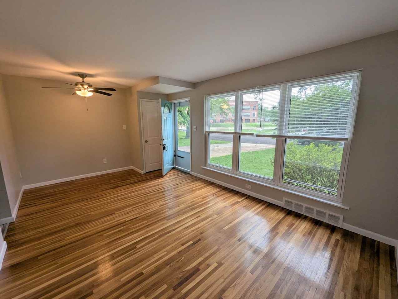 10 Capri Dr - Photo 3 of 20