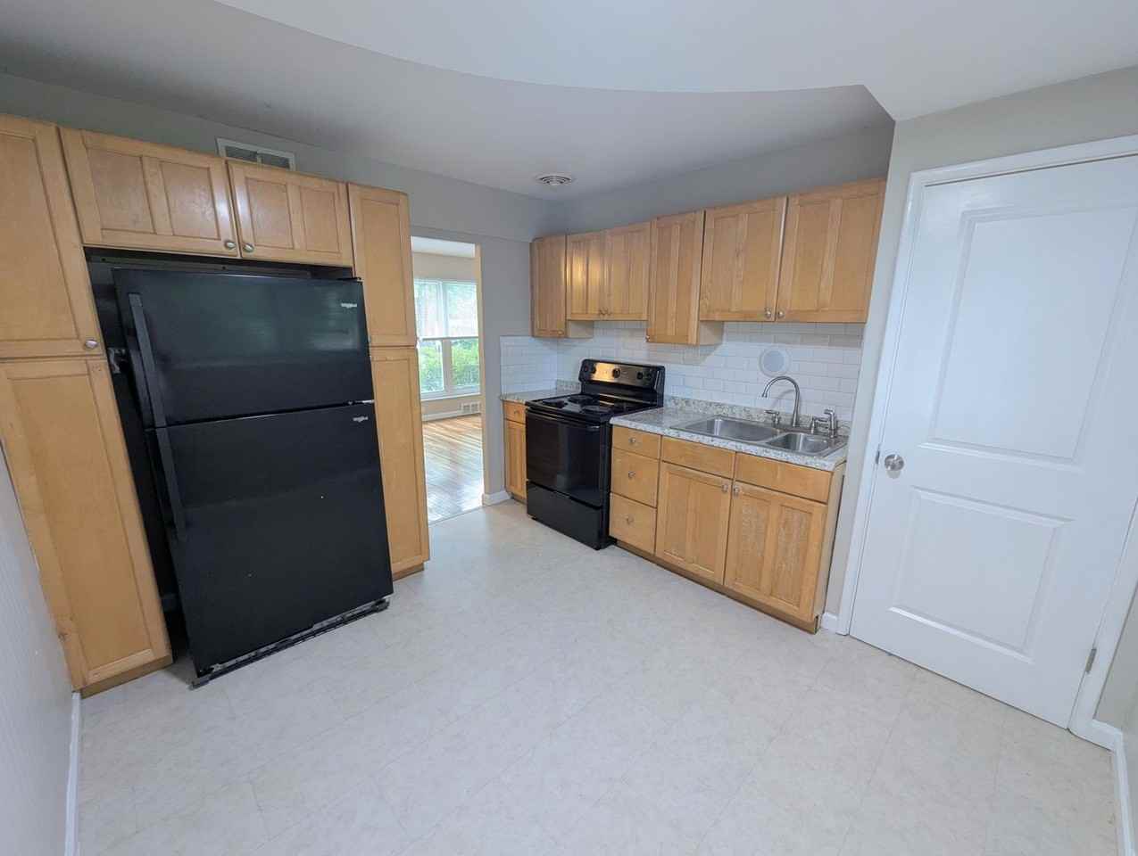 10 Capri Dr - Photo 6 of 20