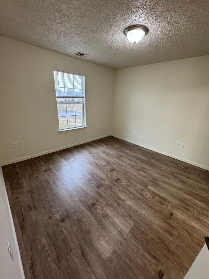 The Willow Trace - Photo 5 of 6