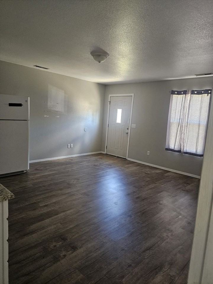 Foxwood Terrace - Photo 5 of 10