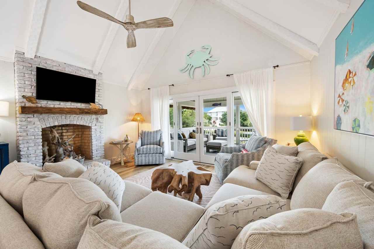 165 Pioneer Loop #1253463P - Photo 3 of 40