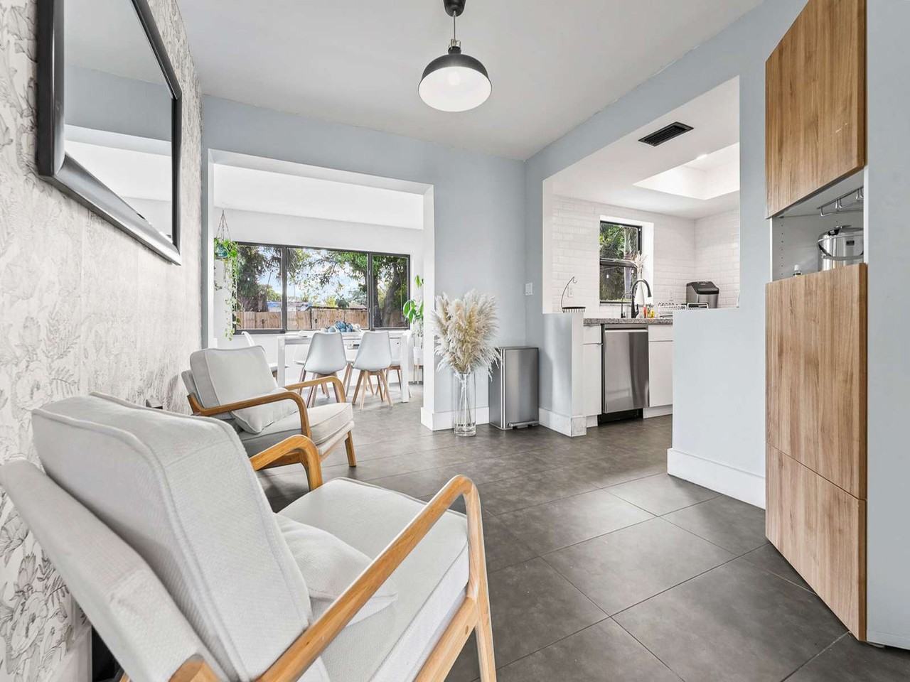 2740 Nw 21st St #1261589P - Photo 5 of 40