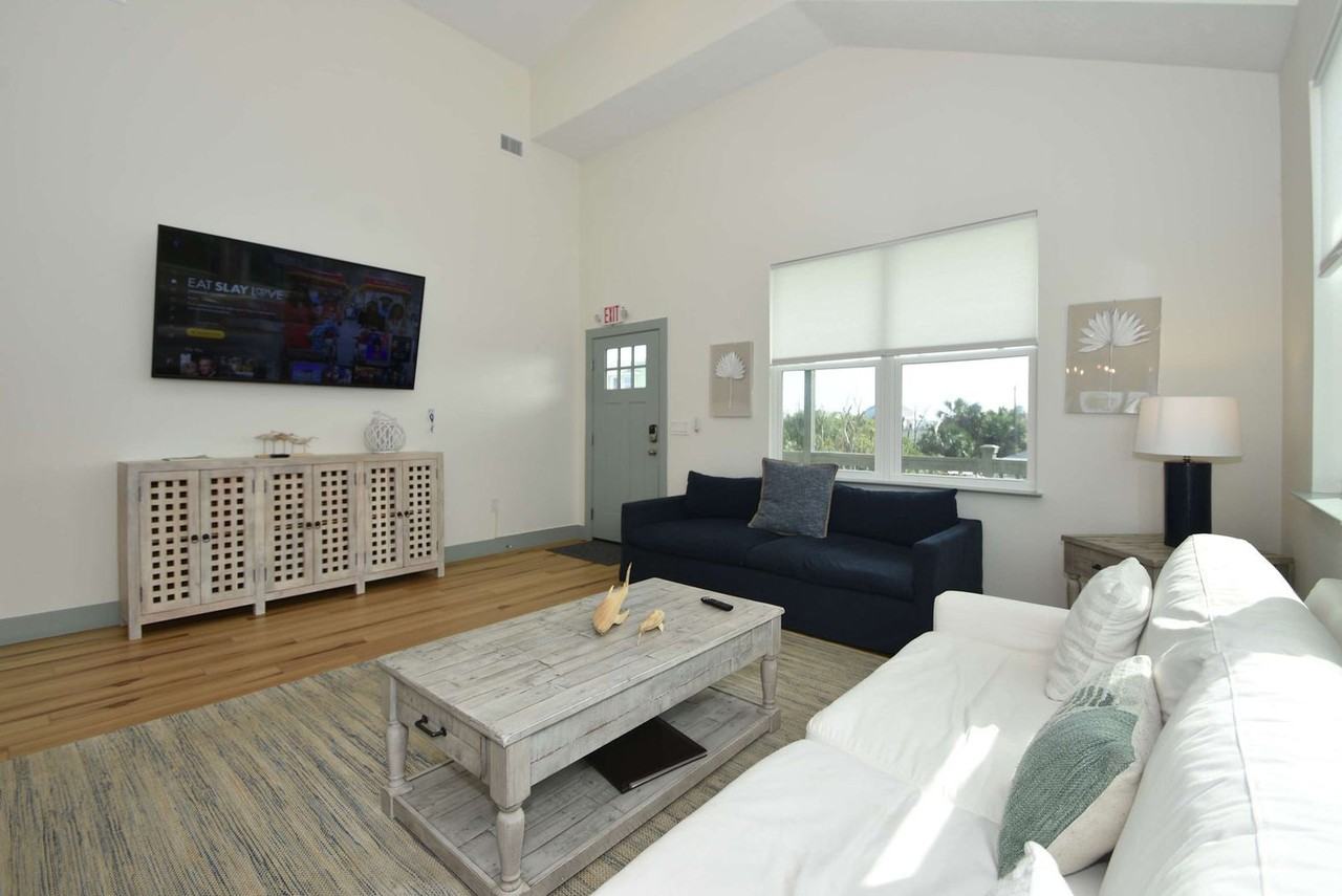 37 Atlantic Dr #1261604P - Photo 5 of 50