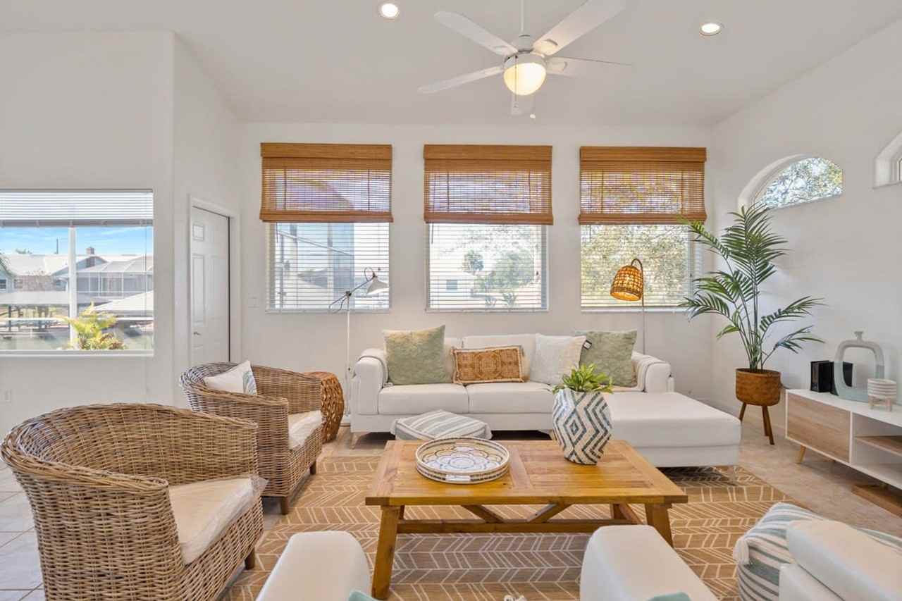 23 Claridge Ct N #1261609P - Photo 7 of 50