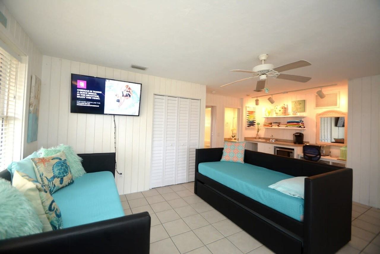 62 Moody Dr #1261613P - Photo 2 of 50