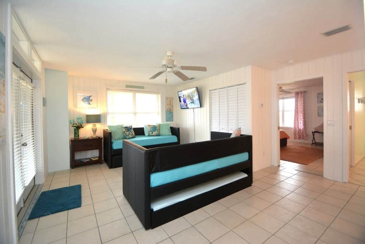 62 Moody Dr #1261613P - Photo 3 of 50