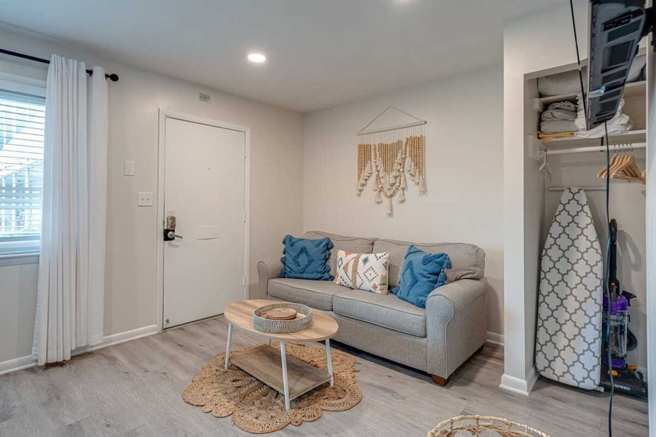 801 Hillview Hts #1261666P - Photo 4 of 24