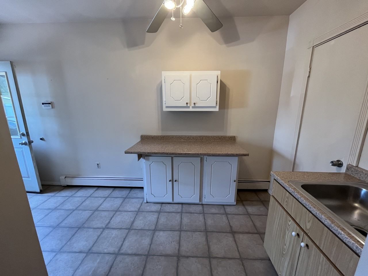 224 Vanderbilt Boulevard - Photo 2 of 8