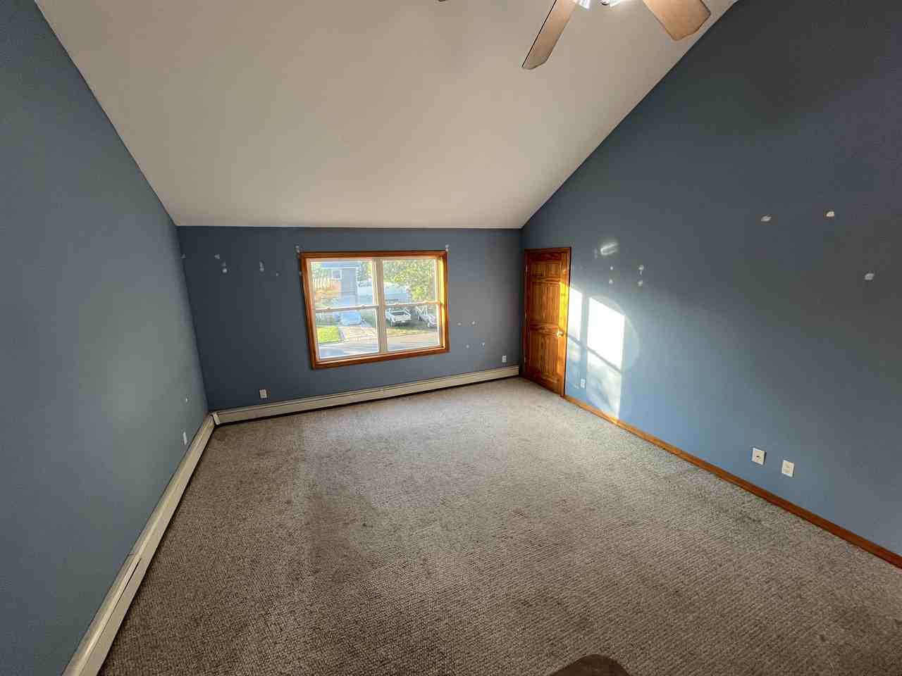 342 Park Avenue - Photo 3 of 8