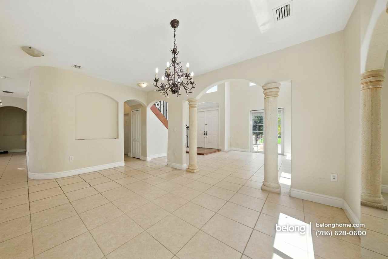 15386 Sw 21st Ln - Photo 2 of 27