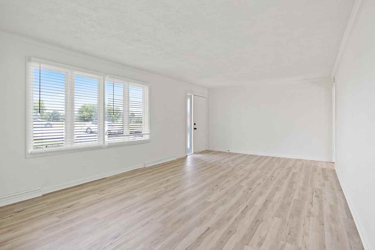 4321 W Whiteland Rd - Photo 2 of 50