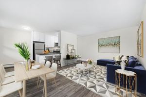 featured image of 285 Erb St W