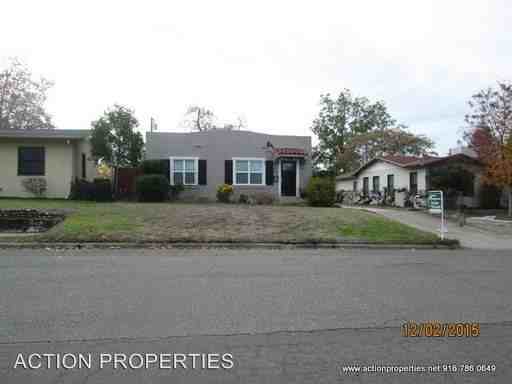 713 Pleasant St - Photo 2 of 23