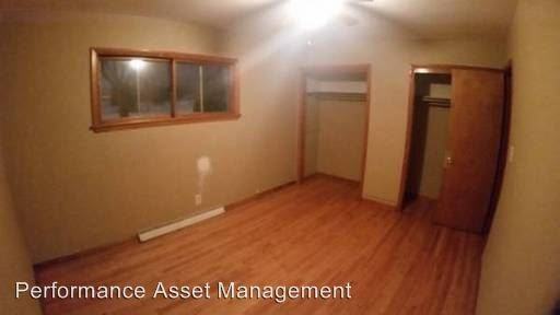 1517 W Custer Ave - Photo 3 of 6