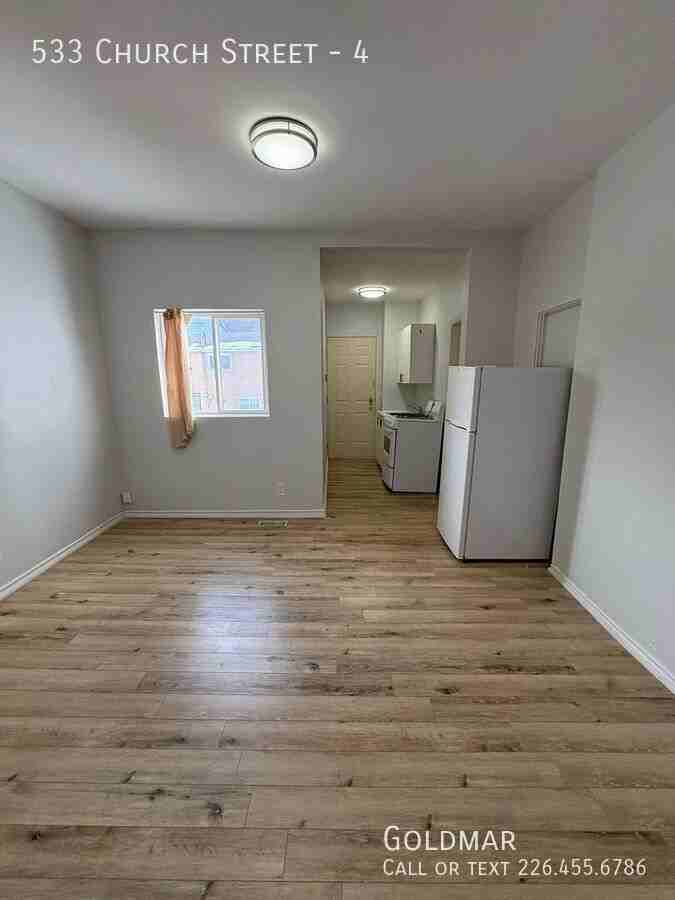 533 Church St #4 - Photo 2 of 5