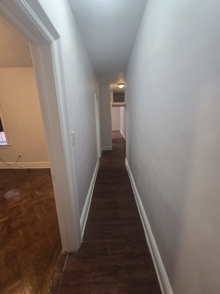 880 John F. Kennedy Boulevard #303 - Photo 2 of 7