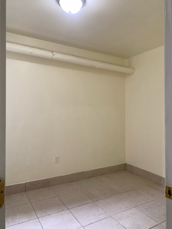 201 Claremont Ave #17 - Photo 6 of 13