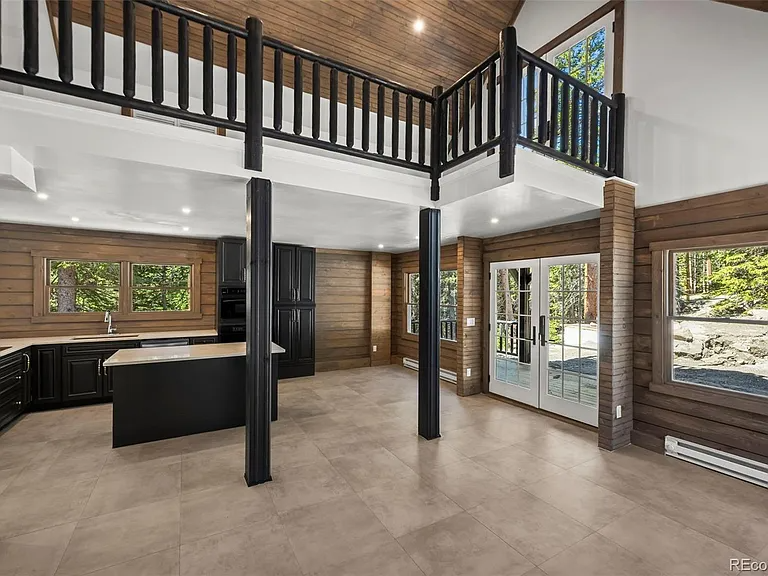 46 Silver Creek Rd - Photo 2 of 20