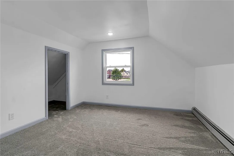 65 Kingsley St #2 - Photo 3 of 11