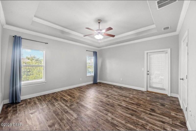 148 Hidalgo Dr - Photo 4 of 19