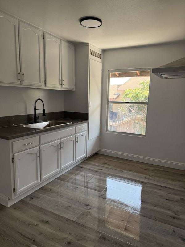 1060 W 117th St - Photo 3 of 8